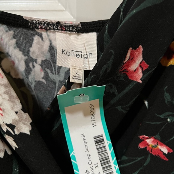 New jumper with pocket’s - Picture 4 of 7